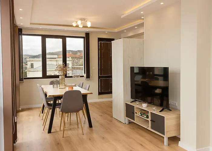 Апартамент Seaview Haven - Elegant 2bd Flat In By Flat Mаnager Балчик