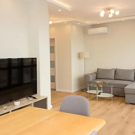 Seaview Haven - Elegant 2bd Flat In By Flat Mаnager Apartment *